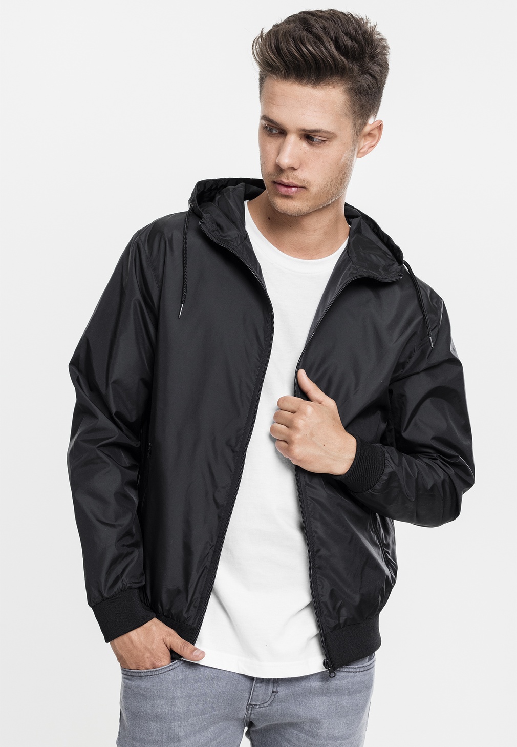 UrbanClassicsJackeWindbreakerWindbreakerBlack