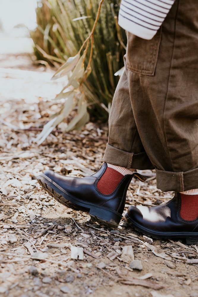 BlundstoneKinderStiefel2590BrownLeatherwithCrimsonElasticKids