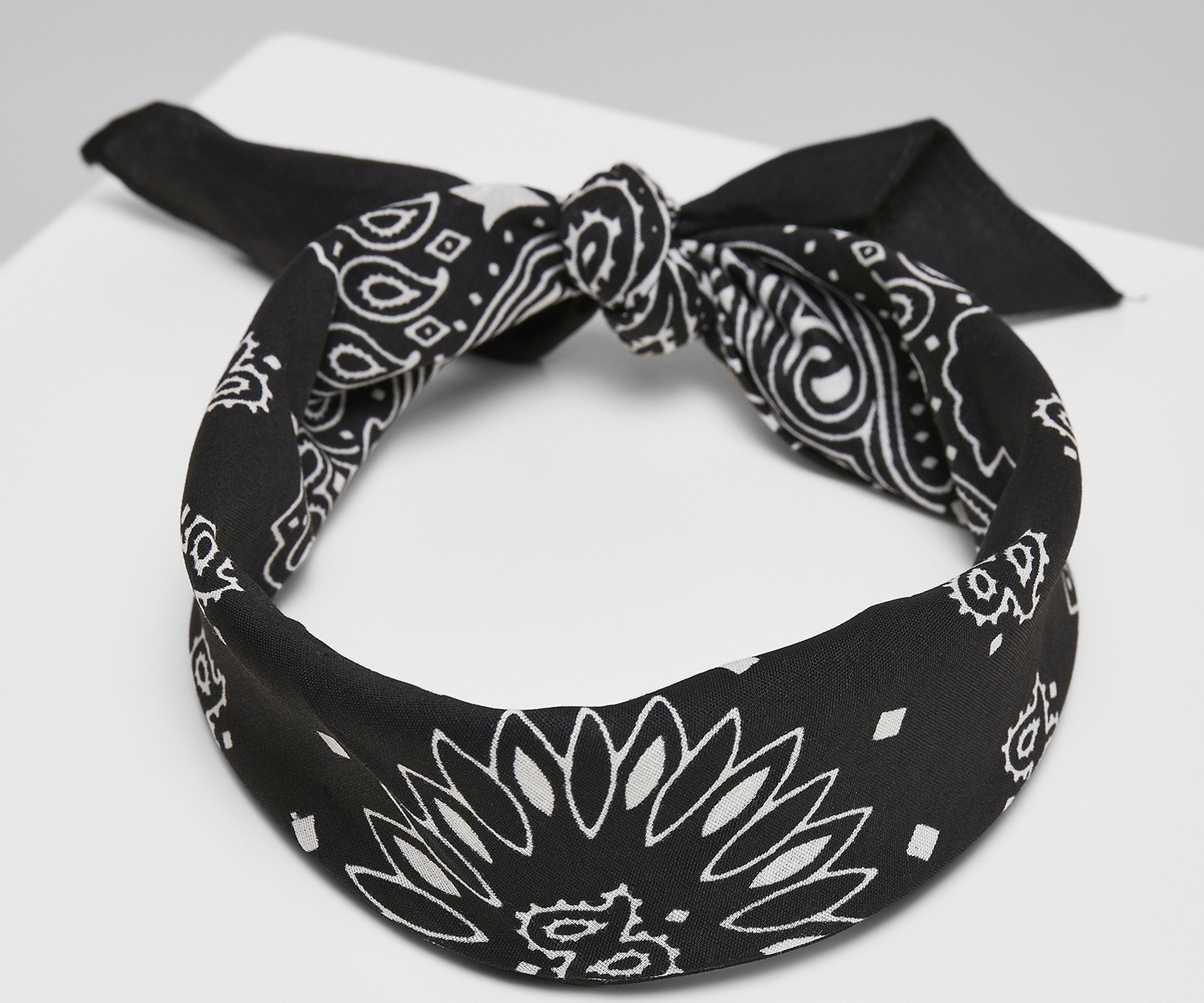 UrbanClassicsHalstuchMulticolorBandana3-PackBlackYellowWhite