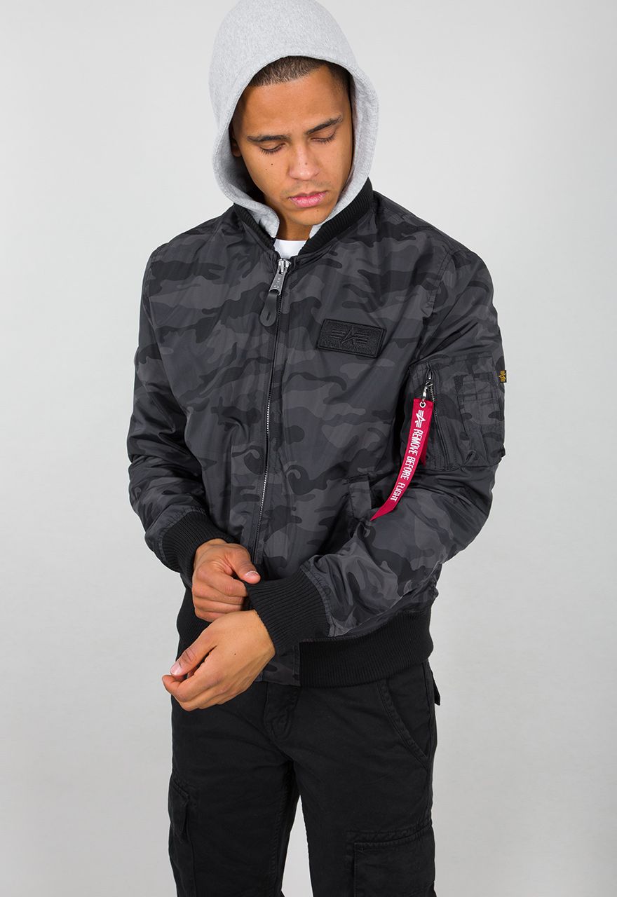 AlphaIndustriesJackeMA-1TTHoodCamoBlackCamo-XS