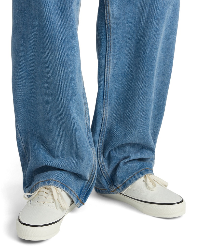 VansLifestyleClassicSneakerLxAuthenticReissue440007QZ