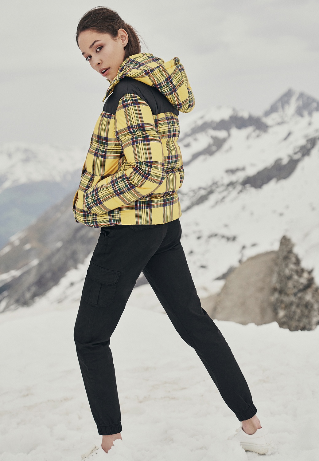 UrbanClassicsDamenWinterjackeLadiesAOP2-TonePufferJacketBrightyellowBlack