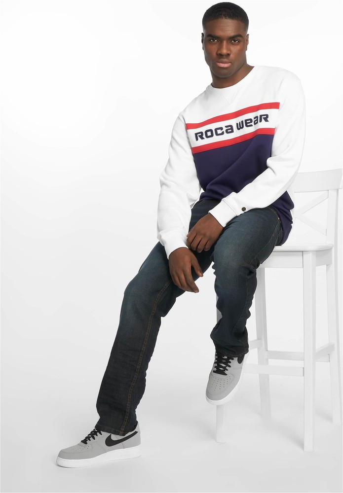 RocawearHoseTueRelaFitJeans