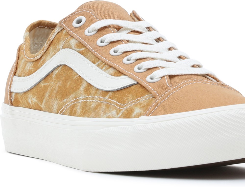 VansUnisexMenActionSportsSurfFTWSneakerStyle36DeconVr3SfSunshine