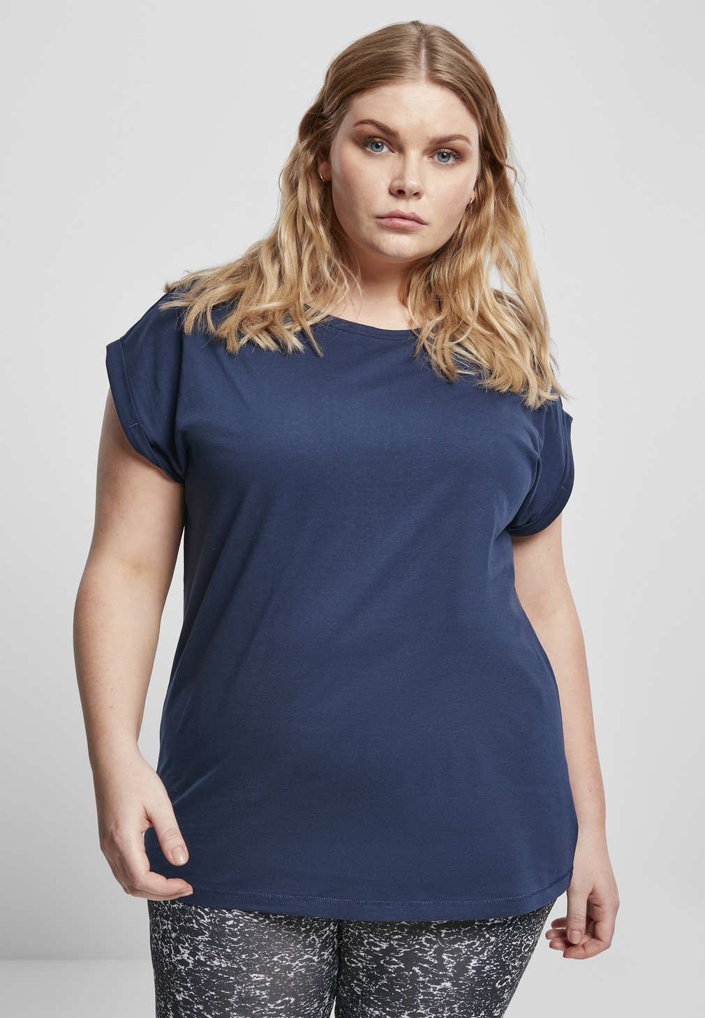 UrbanClassicsFemaleShirtLadiesExtendedShoulderTeeDarkblue-3XL