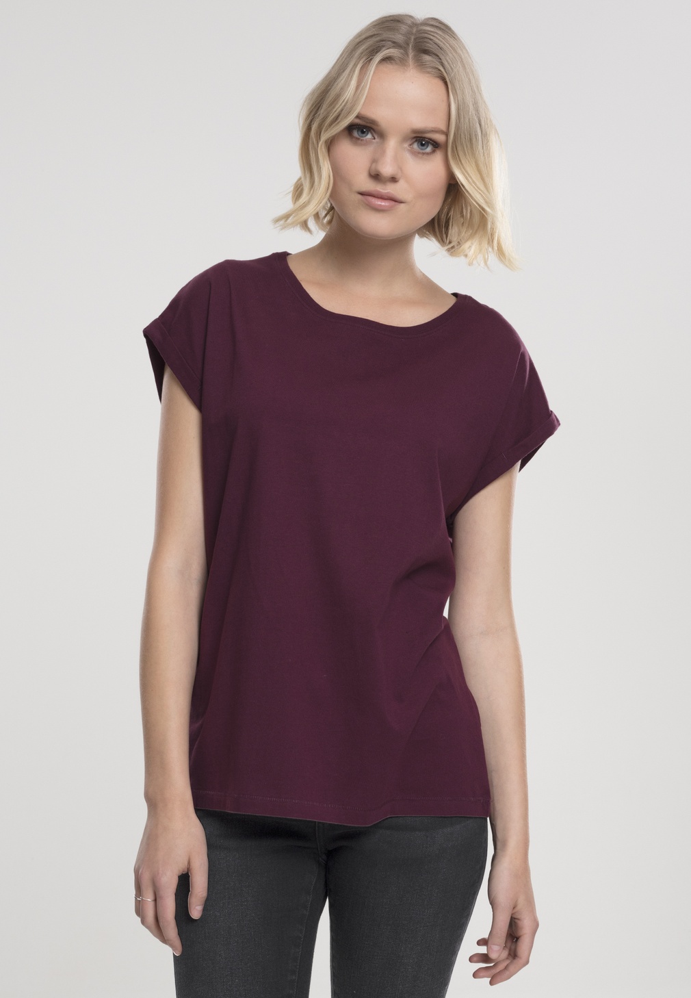 UrbanClassicsFemaleShirtLadiesExtendedShoulderTeeCherry-3XL