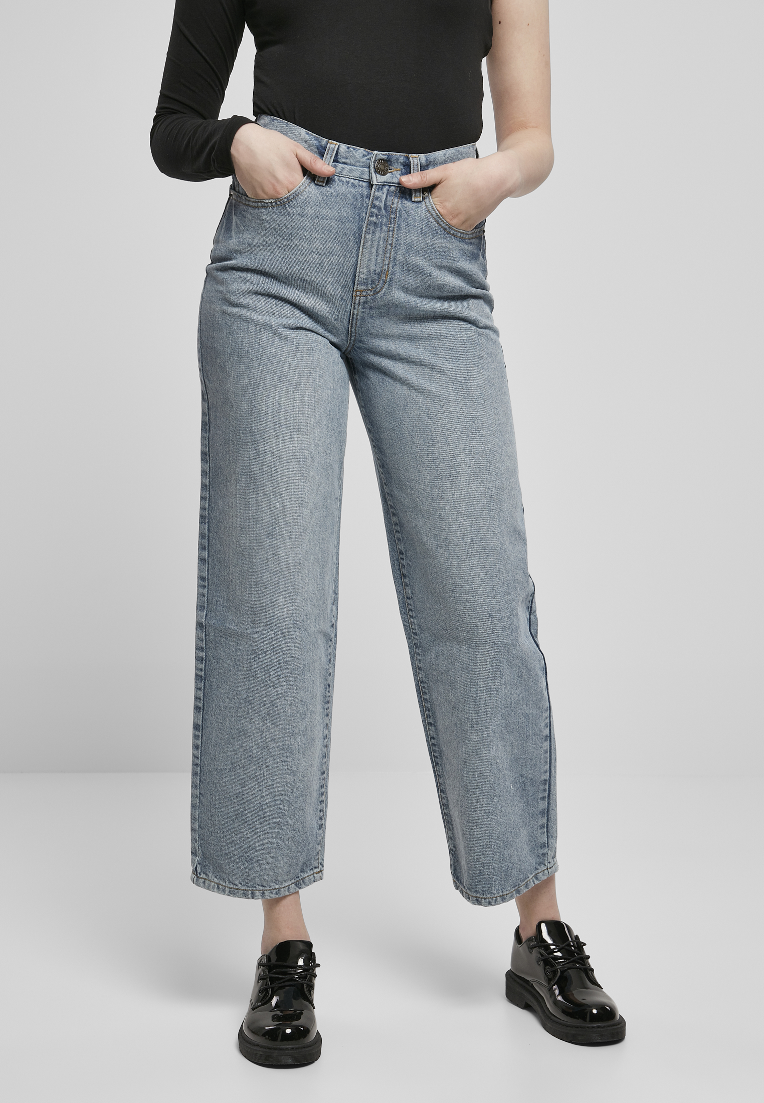 UrbanClassicsLadiesHighWaist90SWideLegDenimPantstintedlightbluewashed-26