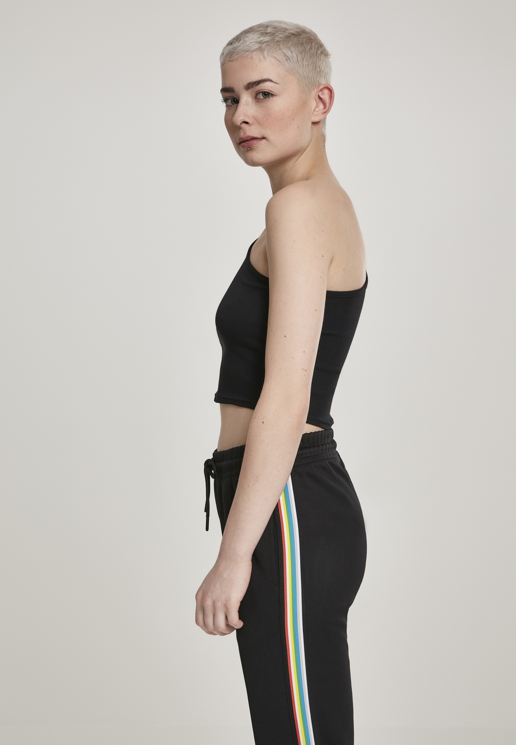 UrbanClassicsFemaleShirtLadiesCroppedAsymmetricTopBlack-L