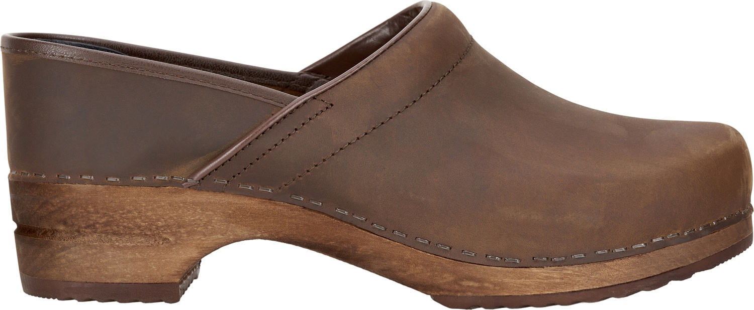 SanitaOffenerClogWood-JamieClosedAntiqueBrown-40