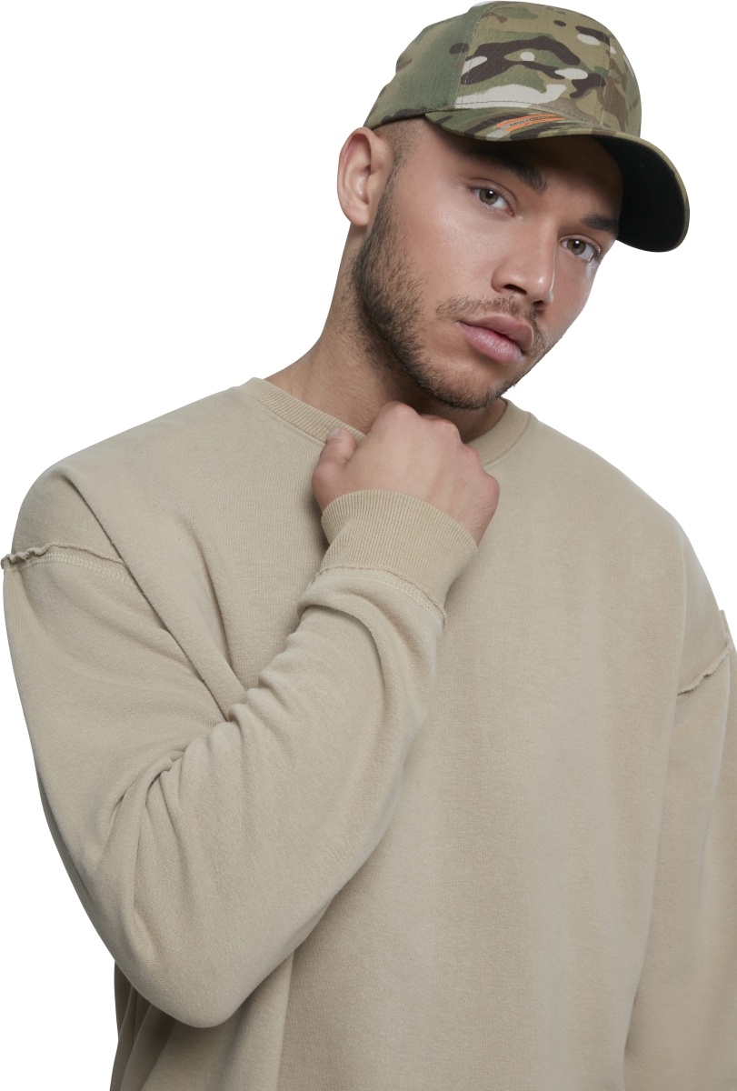 YUPOONGIncCapFlexfitMulticamCapinmulticam