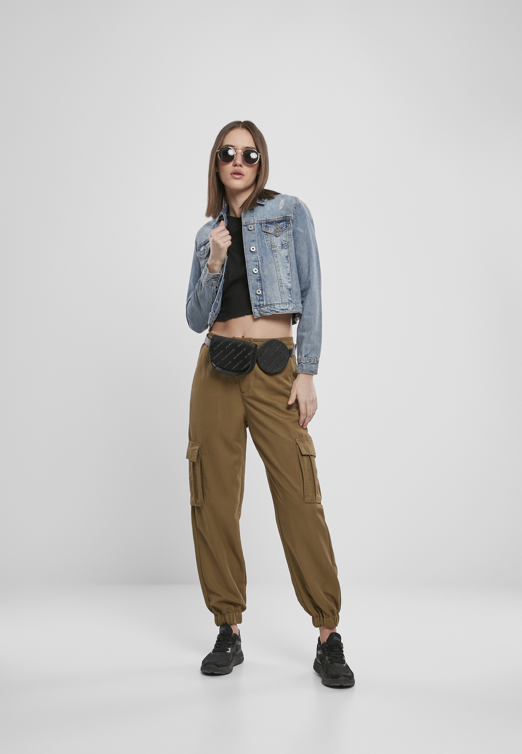 UrbanClassicsDamenHoseLadiesViscoseTwillCargoPantsSummerolive-L