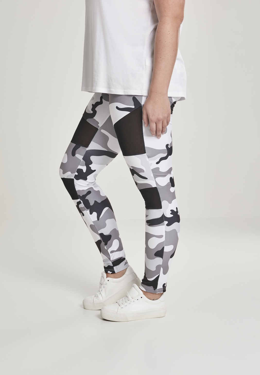 UrbanClassicsDamenLeggingsLadiesCamoTechMeshLeggingsSnowcamouflage-3XL