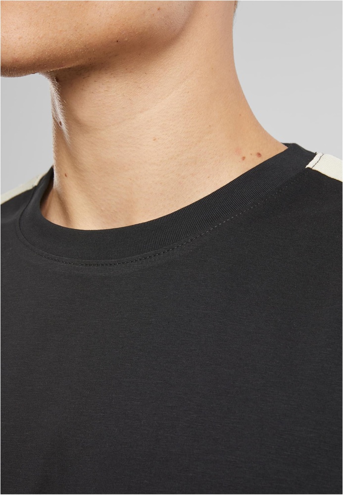 UrbanClassicsT-ShirtTennisCoreTeeTB7336