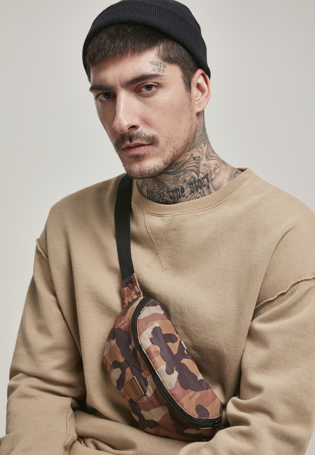 UrbanClassicsTascheCamoHipBagBrownCamouflage