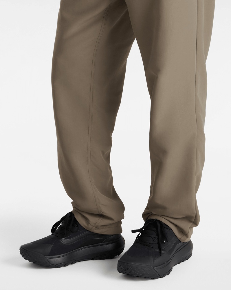 VansMenActionSportsSurfSneakerMTECrosspath000CVU