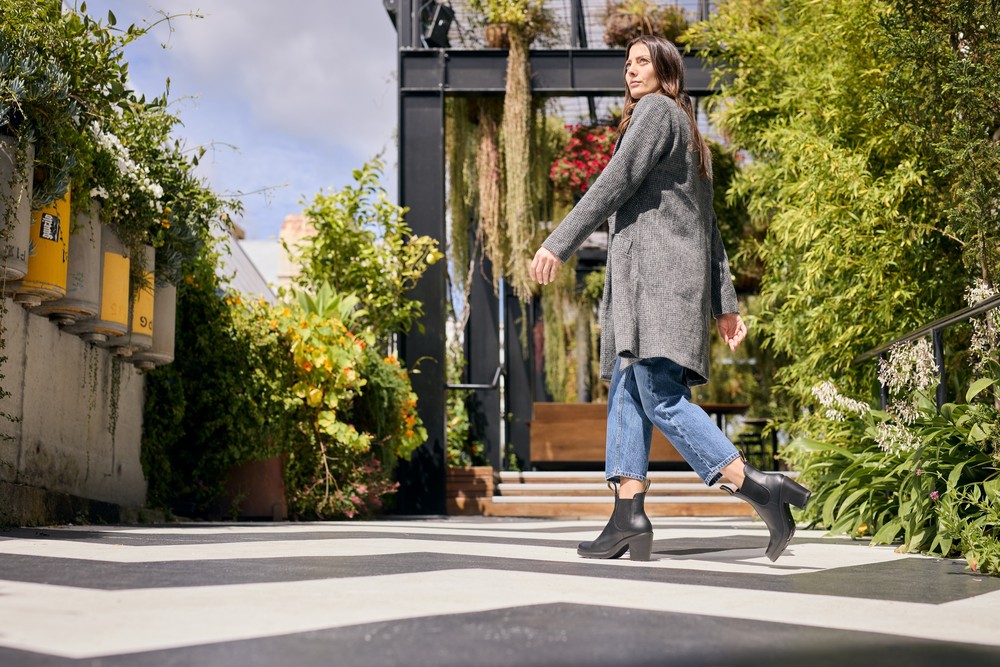 BlundstoneDamenStiefelBoot2365BlackLeatherWomensHighHeeledBlack-3UK