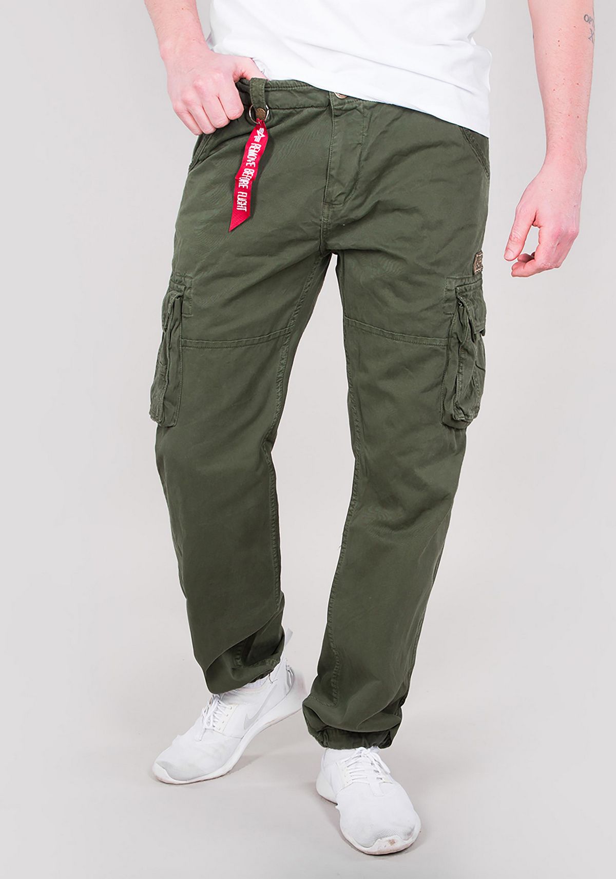 AlphaIndustriesJetPantShortsHoseDarkOlive-27