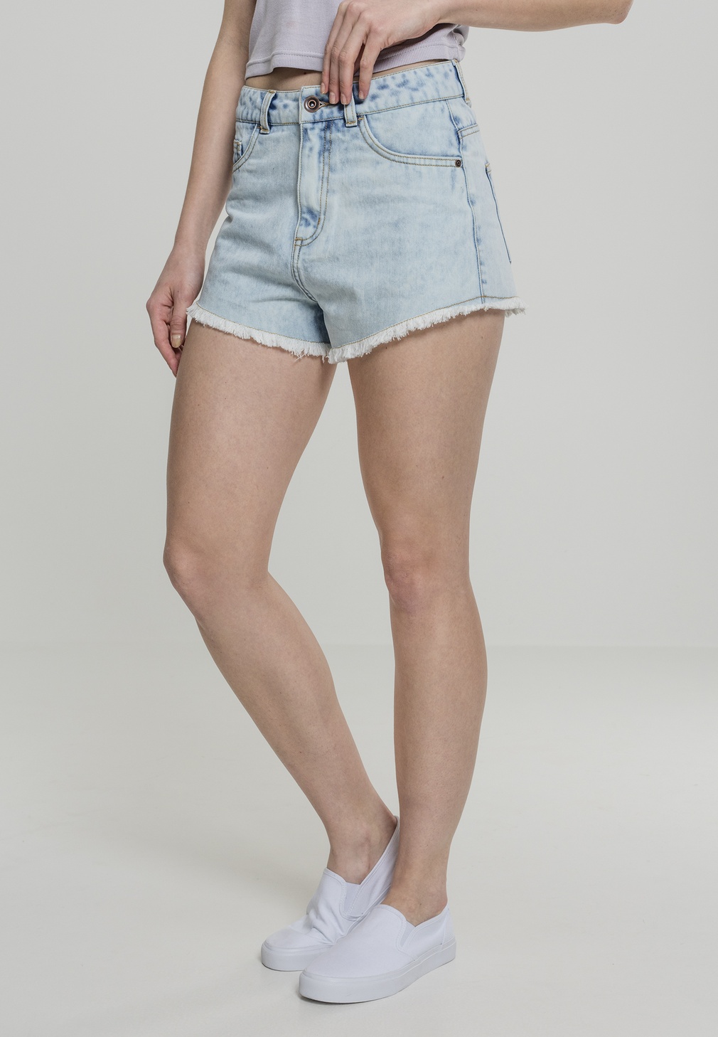 UrbanClassicsDamenShortsLadiesDenimHotpantsBlueBleached-26
