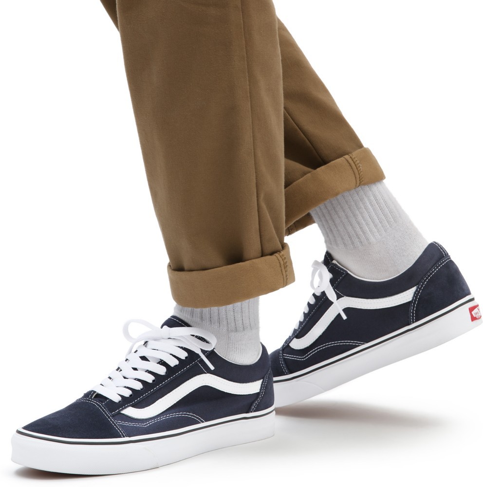 VansUnisexLifestyleClassicFTWSneakerUaOldSkoolParisianNightTrueWhite