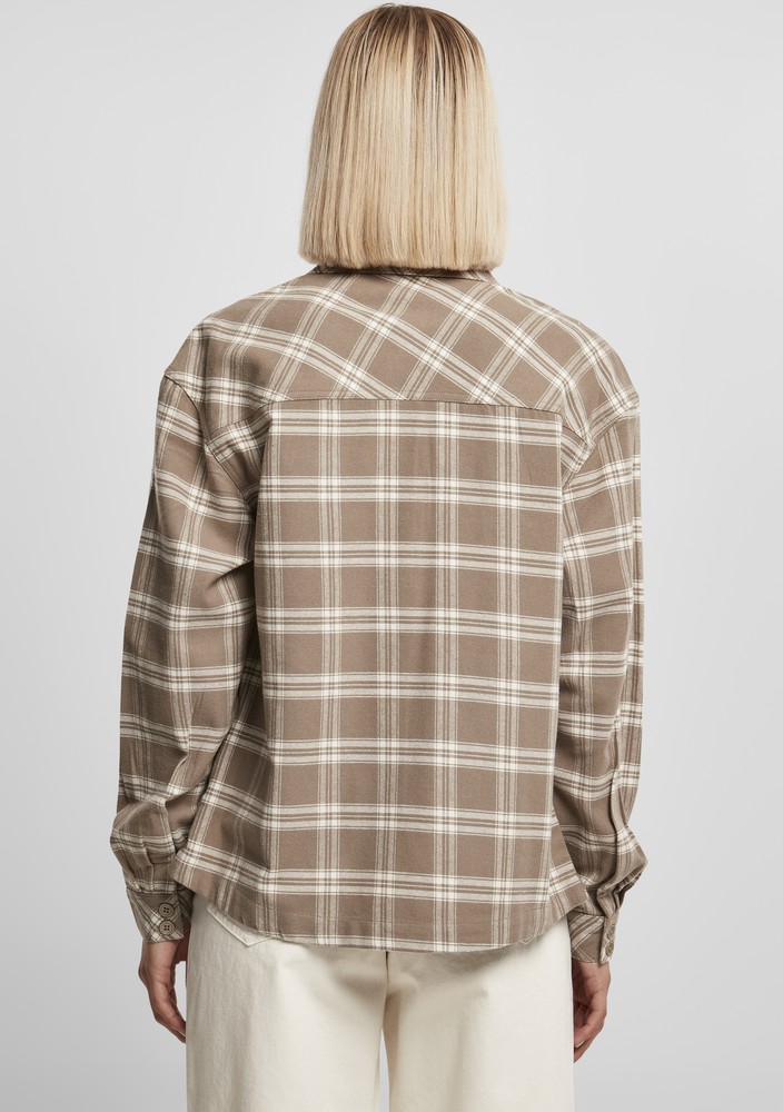 UrbanClassicsDamenLadiesOversizedOvershirtLighttaupeWhitesand-3XL