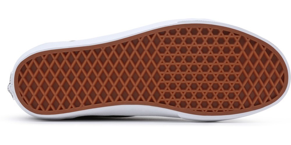 VansUnisexLifestyleClassicFTWSneakerOldSkoolAiming4YourHeartBlackWhite-35