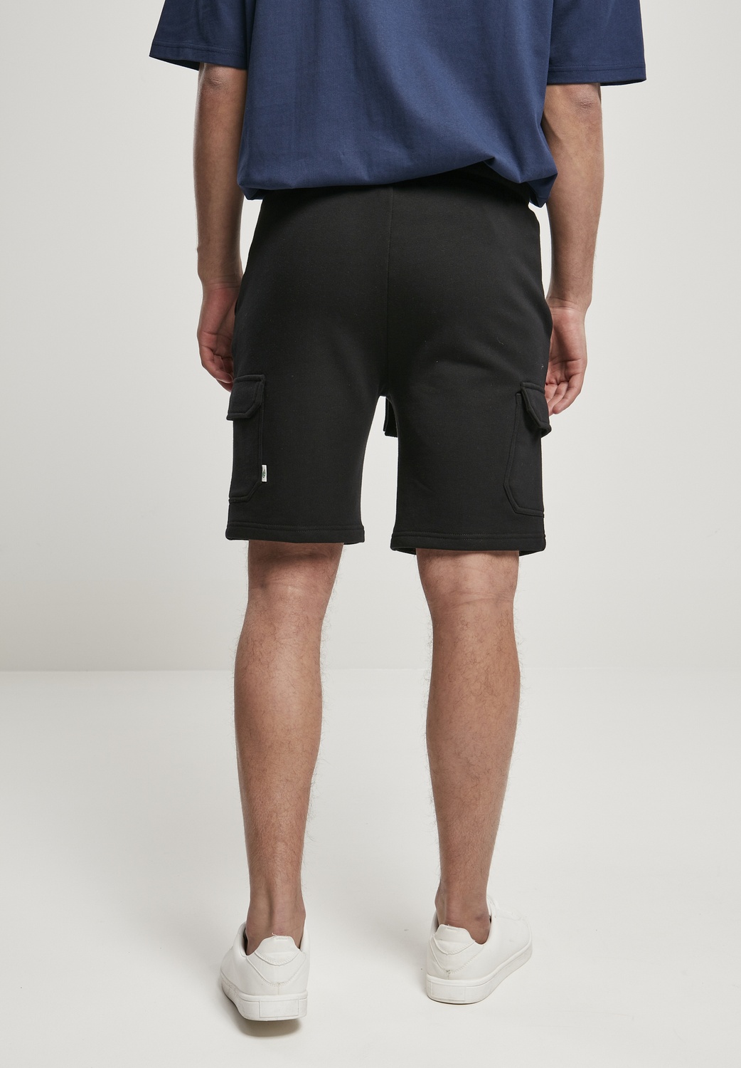 UrbanClassicsShortsOrganicCargoSweatshortsBlack