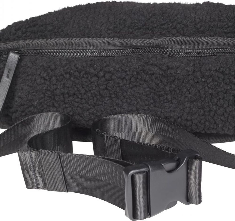 UrbanClassicsSchultertascheSherpaShoulderBagTB2272