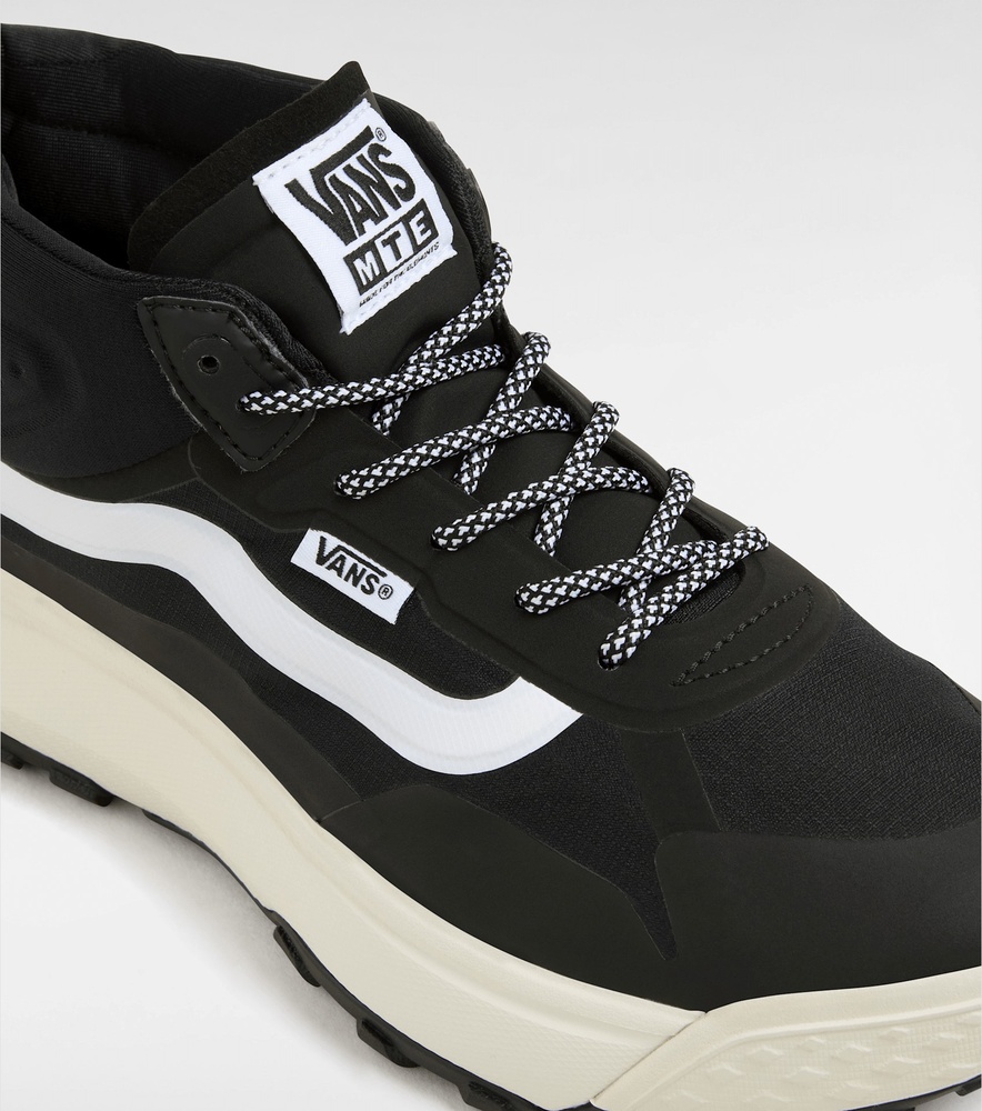 VansMenActionSportsSurfSneakerMTECrosspathMid000CVV