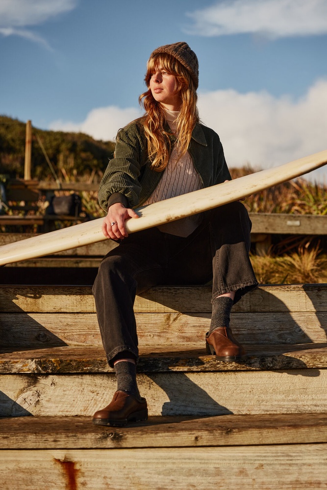 BlundstoneChelseaBoots2421AntiqueBrownLeatherOriginalsClogsBrown-3UK