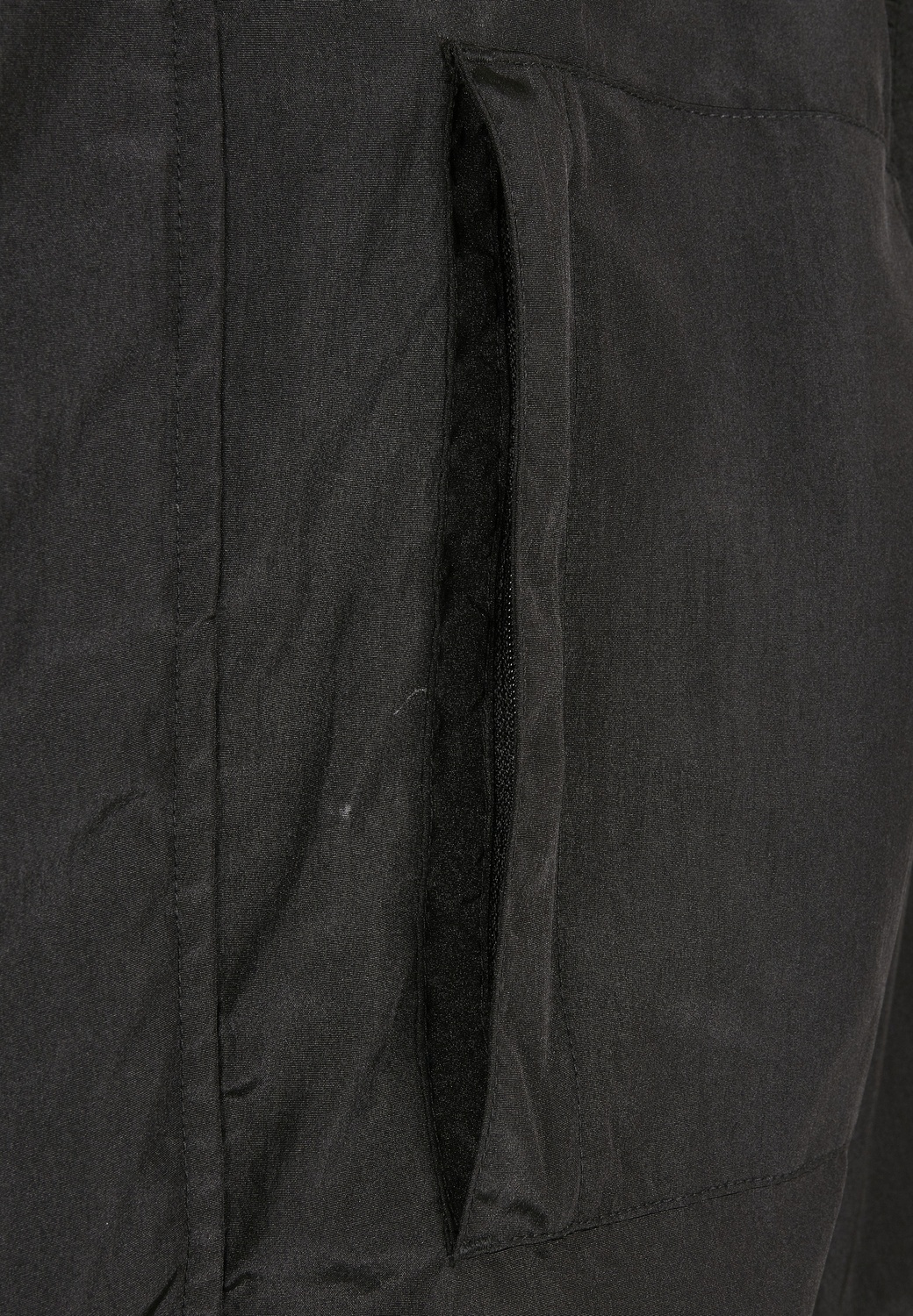 UrbanClassicsJackeDoublePocketNylonCrepeJacketBlack