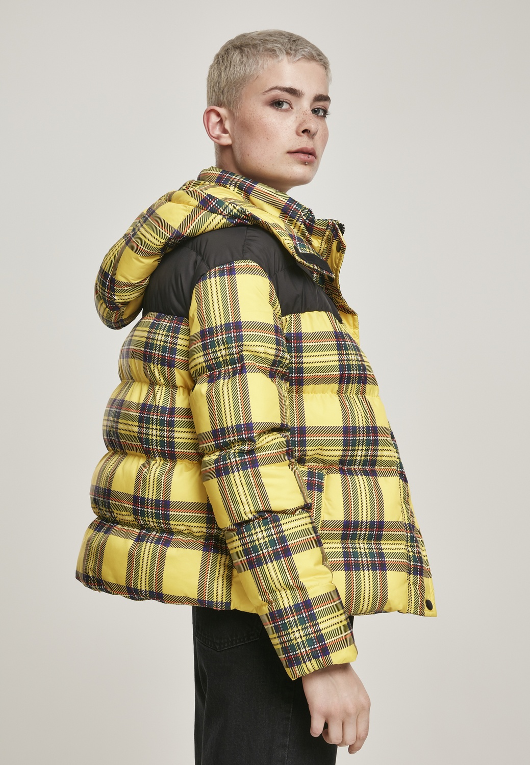 UrbanClassicsDamenWinterjackeLadiesAOP2-TonePufferJacketBrightyellowBlack