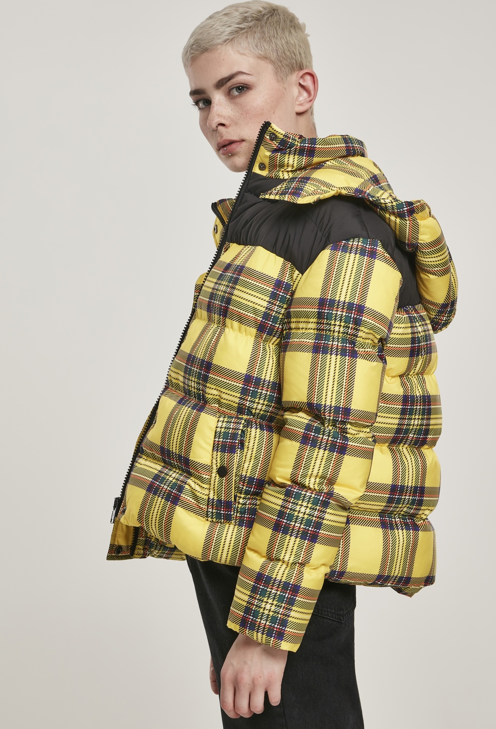 UrbanClassicsDamenWinterjackeLadiesAOP2-TonePufferJacketBrightyellowBlack