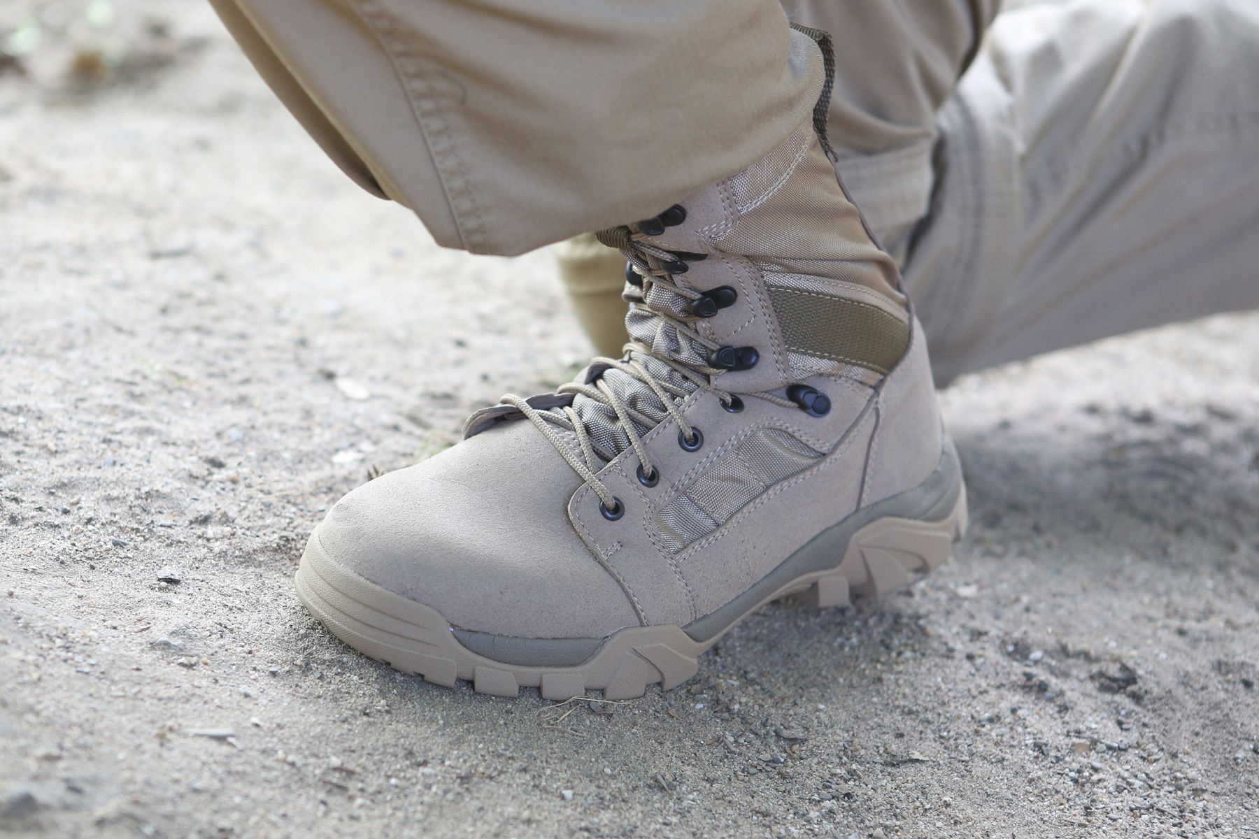 BranditSchuhDefenseBootinOlive