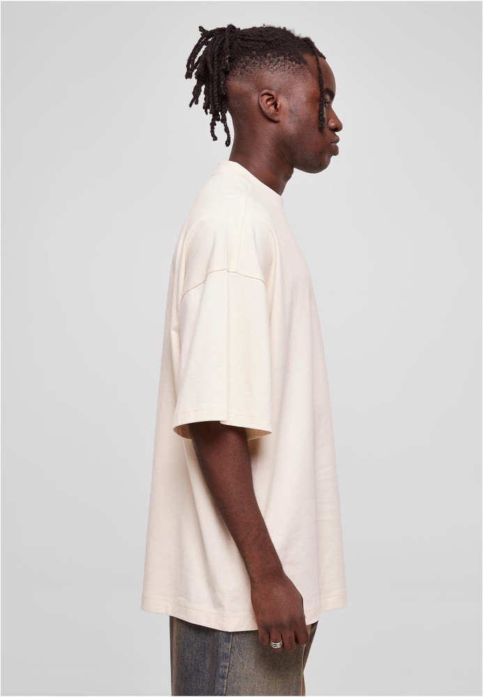 UrbanClassicsT-ShirtHugeTee