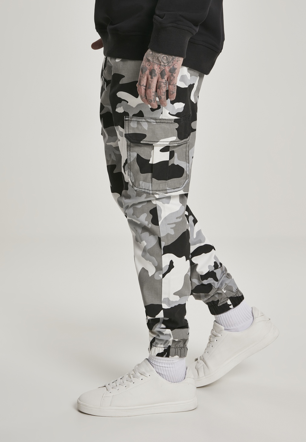 UrbanClassicsHoseCamoCargoJoggingPants20SnowCamouflage-28