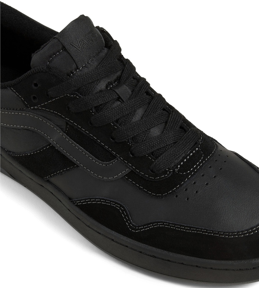 VansLifestyleClassicPlusSneakerCruze30000D6SVNBKABlackBlack-47