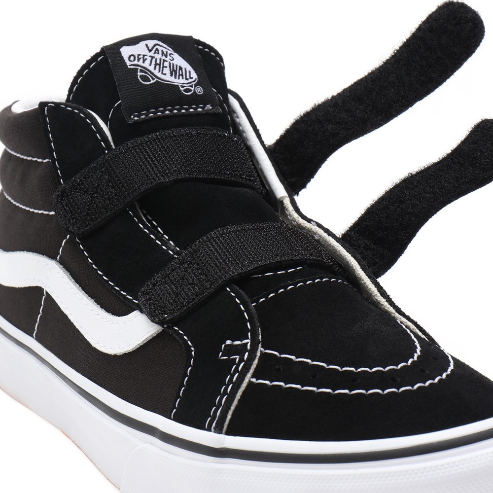 VansJuniorKidsLifestyleClassicFTWSneakerJnSk8-MidReissueVBlackTrueWhite