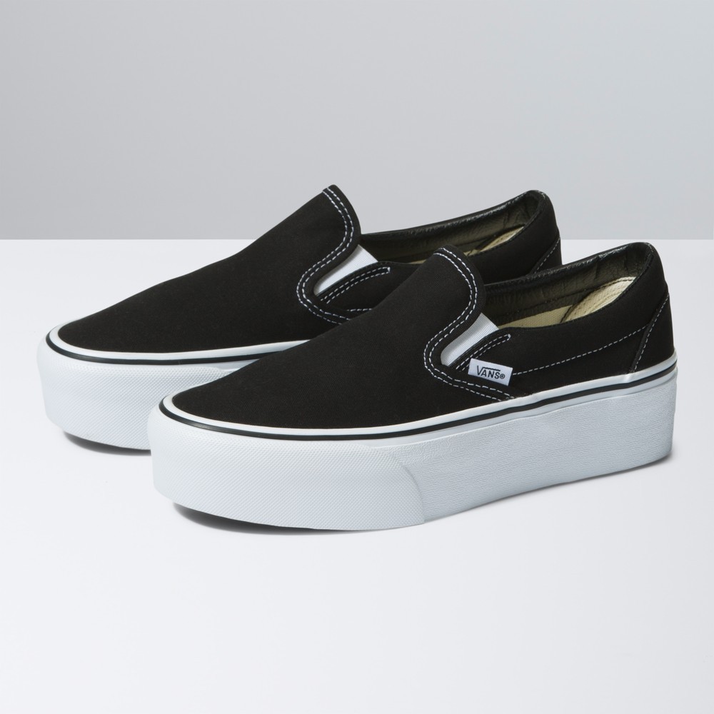 VansUnisexLifestyleClassicFTWSneakerUaClassicSlip-OnStackformCanvasBlackTrueWhite
