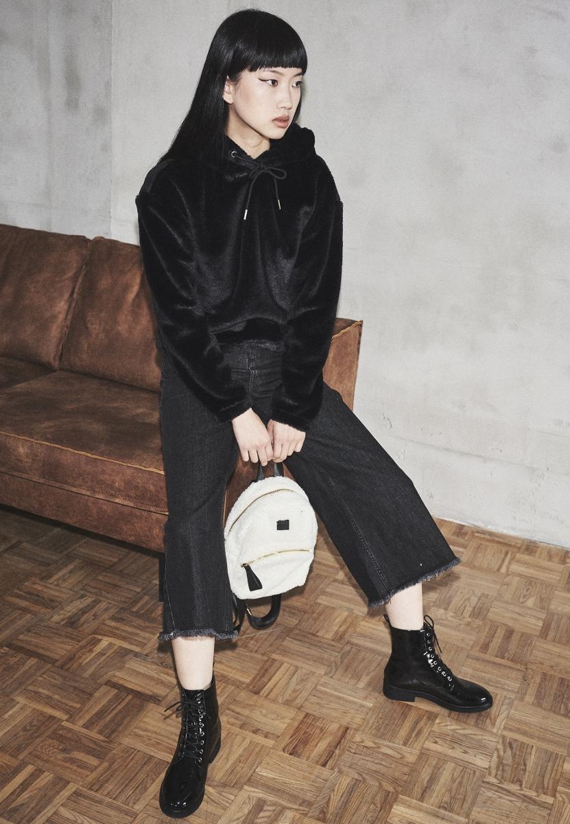 UrbanClassicsTascheSherpaMiniBackpackOffwhite